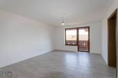 Wohnbereich - Frisch renovierte 3-Zimmer-Wohnung mit Bergblick und Dachterrasse!