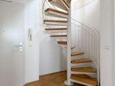 Treppe - Etagenwohnung mit 72,00 m&sup2; in München zur Miete