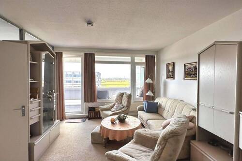 Wohnzimmer - 2-Zi.-Whg. m. Balkon & Ostseebl.
