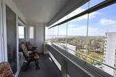 Balkon mit geschlossenen Fenster - 