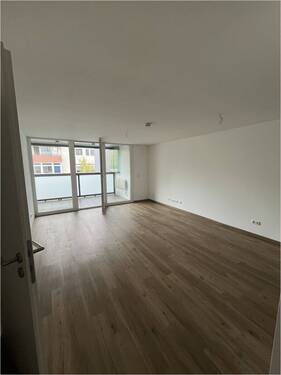 Peter Dondorf Immobilien - Wohnzimmer - Moderne 2-Zimmer-Wohnung im Aachener Südviertel!