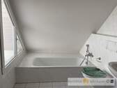 Bad im Dachgeschoss - 