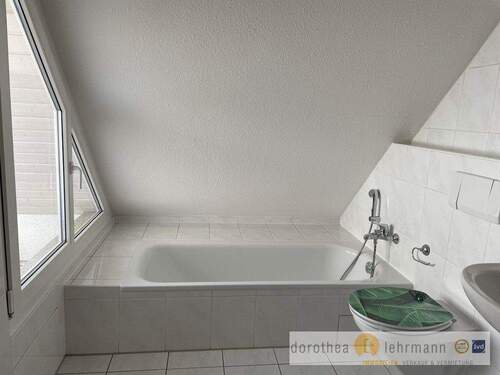 Bad im Dachgeschoss - 