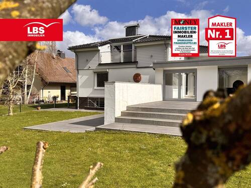 Gartenansicht - Luxusdomizil mit zwei Wohneinheiten, Atrium & Top-Ausstattung - für Mehrgenerationen oder Vermietung