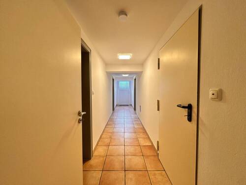 Kellergeschoss - Flur - 