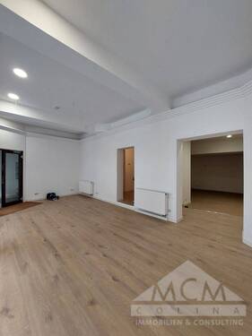 Verkaufsraum - 2 Zimmer Gewerbeobjekt (Büro, Produktion, Verkauf) zur Miete in Frankfurt am Main
