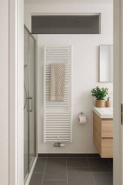 exklusives Bad mit Dusche - 2 Zimmer Etagenwohnung in Potsdam