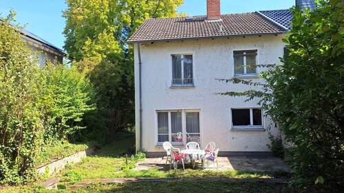 Rückansicht - Doppelhaushälfte mit 90,00 m&sup2; in Wiesbaden / Wiesbaden Nordost zum Kaufen