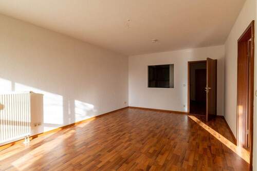 Wohnzimmer - 2 Zimmer Etagenwohnung zum Kaufen in Berlin