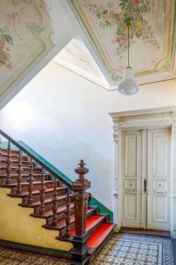 Schmuckvolles Treppenhaus - 