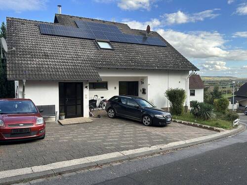 Bild 2 - 8 Zimmer Einfamilienhaus zum Kaufen in Laubenheim