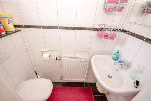 Gäste-WC obere Wohnung - 