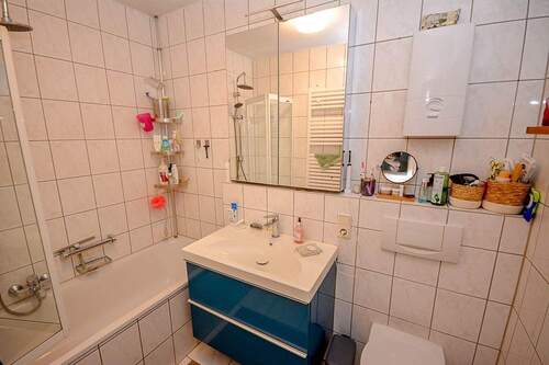 Wannenbad untere Wohnung - 