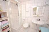 Duschbad untere Wohnung - 