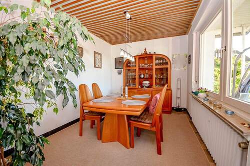 Essbereich - 8 Zimmer Mehrfamilienhaus, Wohnhaus in Remagen