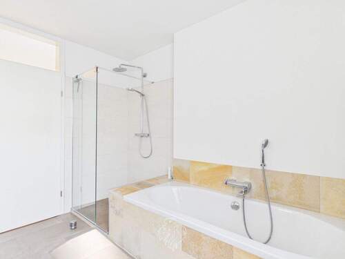 Badezimmer Perspektivenwechsel II - 