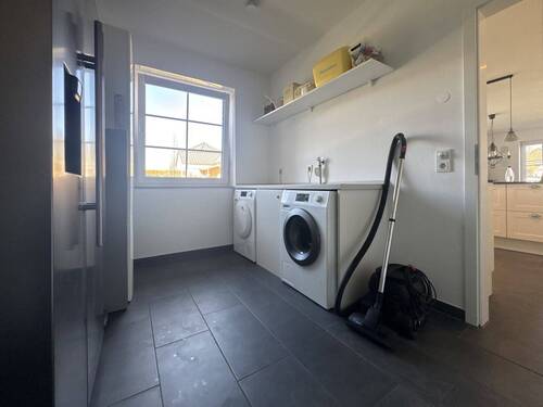 Erdgeschoss - Hauswirtschaftsraum - 