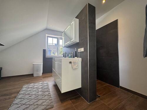 Dachgeschoss - Badezimmer - 