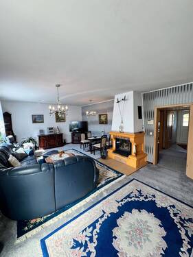 Wohnzimmer mit Kamin - 