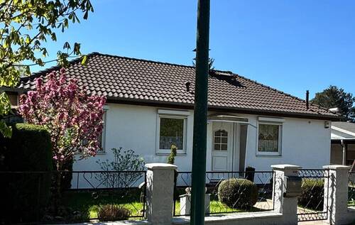 Eingangsfront - Einfamilienhaus - klein und fein