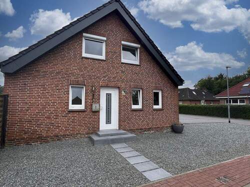 image00007 - Charmantes, vollständig modernisiertes Einfamilienhaus in ruhiger Sackgassenlage mit großzügigem Garten!