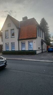Frontansicht - 6 Zimmer Mehrfamilienhaus, Wohnhaus zum Kaufen in Neumünster