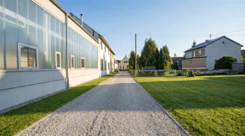 Großzügige Zufahrt zum Haus - 