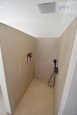 barrierefreie Dusche mit Fußbodenheizung - 