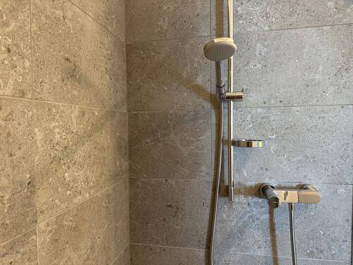 H101 W13 Dusche - 
