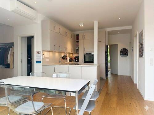 H101 W13 Offene Küche Esstisch - 5 Zimmer Etagenwohnung in Fürth