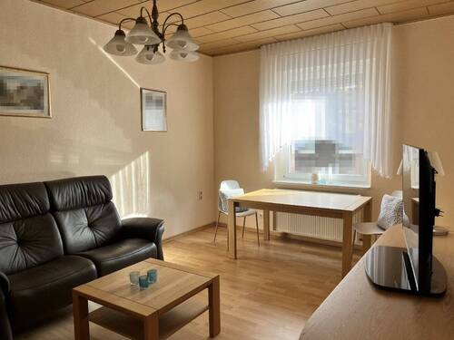 Wohn-Esszimmer EG 1 - 5 Zimmer Mehrfamilienhaus, Wohnhaus in Duisburg