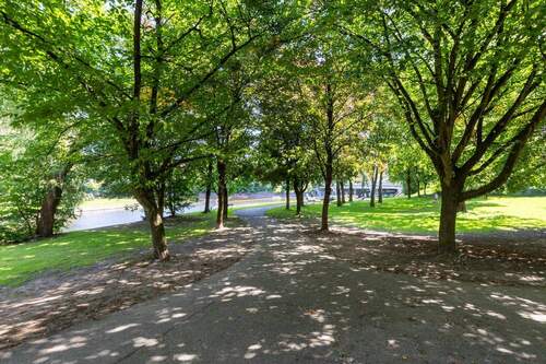 Wunderschöner Park - 