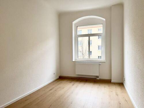 Schlafzimmer - 2 Zimmer Etagenwohnung zum Kaufen in Dresden