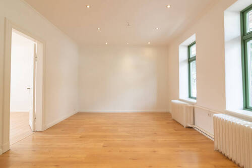 Bild 1 - Ab sofort verfügbar: Teilsanierte Doppelhaushälfte in Cismar