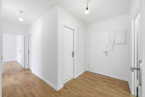 WE6 Eingang - 3 Zimmer Etagenwohnung zum Kaufen in Berlin