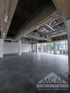 Hauptraum - Büro in Frankfurt am Main zur Miete