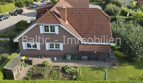 Ansicht - Mehrfamilienhaus, Wohnhaus mit 231,00 m² in Neustadt in Holstein zum Kaufen