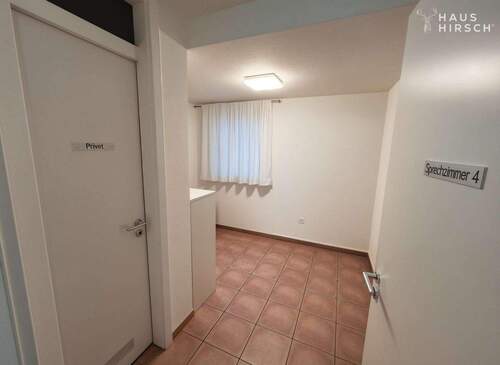 WC und Bad (derzeit KEIN Bad verbaut) - 