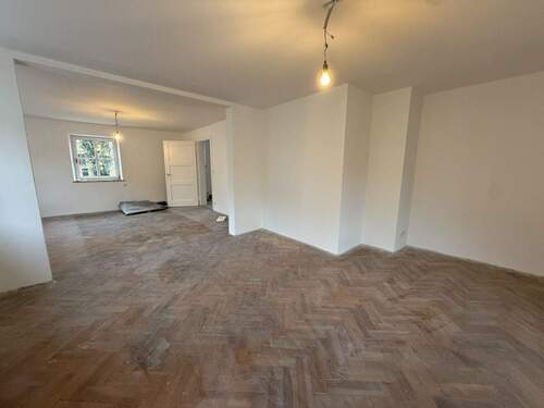 Wohn- und Essbereich - Etagenwohnung mit 84,00 m&sup2; in Erding zur Miete