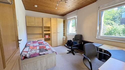 Schlafzimmer I, EG - 