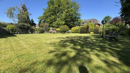 Gartenansicht - Mehrfamilienhaus, Wohnhaus mit 211,40 m&sup2; in Oberhausen zum Kaufen