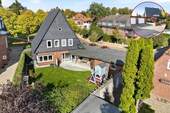 Ärzte & Apotheker Immobilien - Modernes Familienhaus in Heide mit Garten, Terrasse, Doppelgarage & Vollkeller