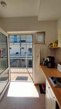 heller freundlicher Zugang - Etagenwohnung mit 36,00 m&sup2; in Coswig zur Miete