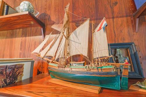 Schiff - 