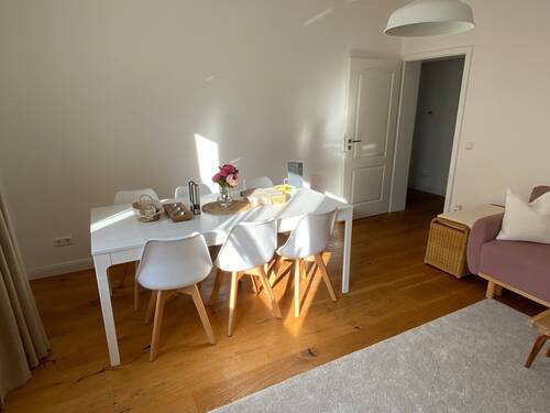 Wohnzimmer - Essbereich - 2 Zimmer Etagenwohnung zum Kaufen in Hannover