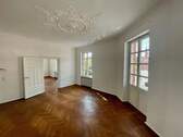 Wohnzimmer - 5 Zimmer Etagenwohnung zur Miete in Annweiler