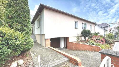 Tiefgarage - 4 Zimmer Einfamilienhaus in Neutrebbin