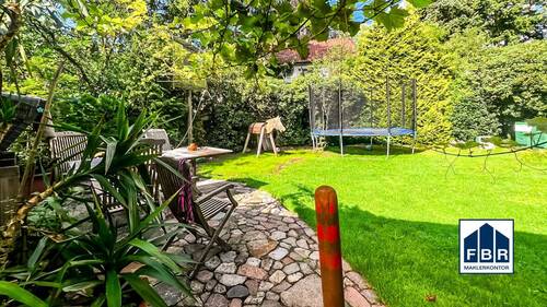  Blick in den Garten - 4 Zimmer Einfamilienhaus zum Kaufen in Norderstedt