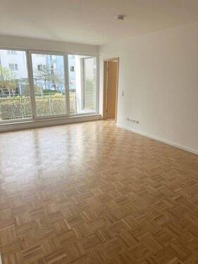 Wohnen - 3 Zimmer Etagenwohnung zur Miete in Erfurt