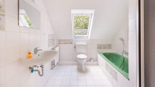 Badezimmer Dachgeschoss - 